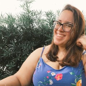 Meet your Posher, Genelly